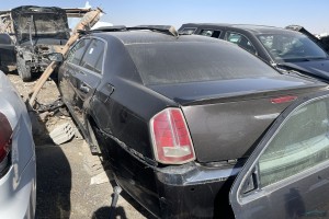 سيارة كرايسلر C300 2013