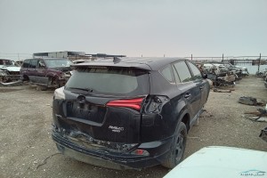 سيارة تويوتا راف فور 2016