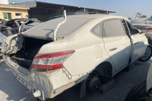 سيارة نيسان سنترا 2016