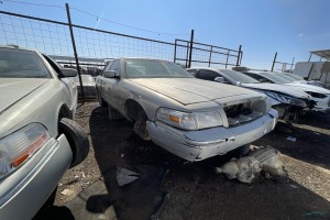 سيارة فورد جراند ماركيز 2010