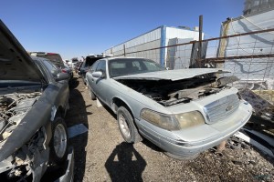 سيارة فورد كروان فكتوريا 2003