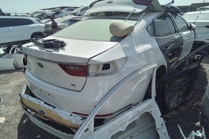 سيارة كيا كادينزا 2017