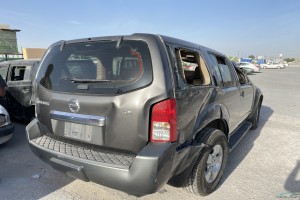 سيارة نيسان باثفندر 2008