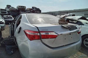 سيارة تويوتا كورولا 2015