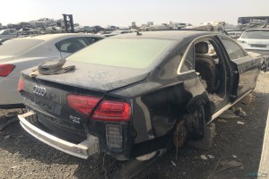 سيارة اودي A8 2014