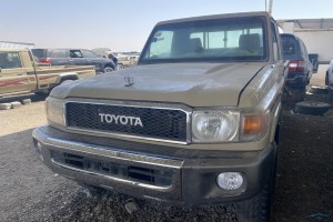 سيارة تويوتا شاص 2011