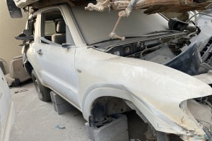 سيارة ميتسوبيشي باجيرو 2003