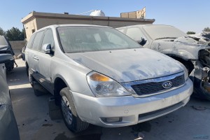 سيارة كيا كارنيفال 2014