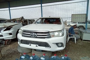 سيارة تويوتا هايلوكس 2016