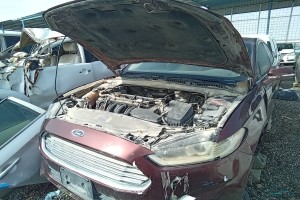 سيارة فورد فيوجن 2015