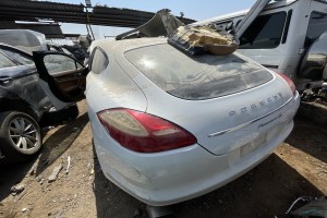 سيارة بورش باناميرا 2011