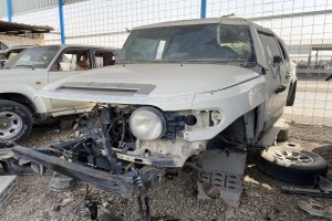 سيارة تويوتا اف جي 2012