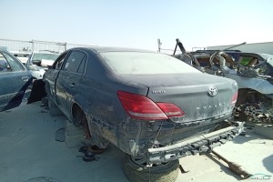 سيارة تويوتا افالون 2008