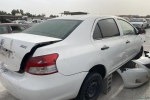 سيارة تويوتا يارس 2008