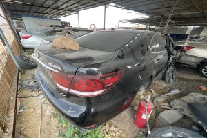 سيارة لكزس LS 2013