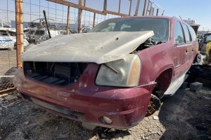 سيارة جي ام سي يوكن 2012