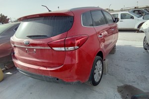 سيارة كيا كارينز 2014