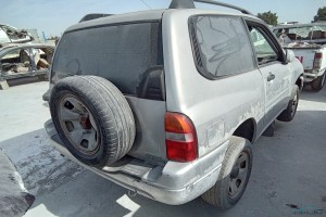 سيارة سوزوكي جراند فيتارا 2002