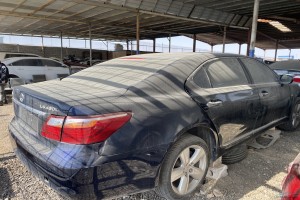 سيارة لكزس LS 2007