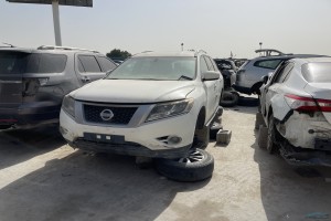 سيارة نيسان باثفندر 2013