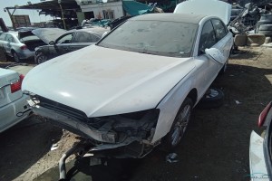 سيارة اودي A8 2011