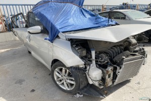 سيارة كيا كارينز 2014