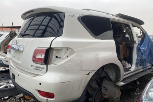 سيارة نيسان باترول 2015