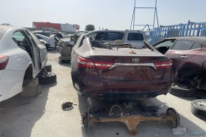 سيارة تويوتا افالون 2014