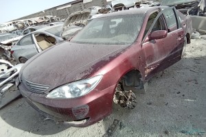 سيارة تويوتا كامري 2005