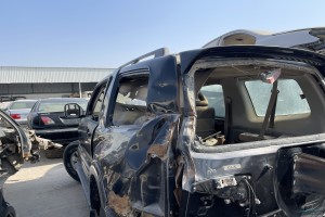 سيارة ميتسوبيشي باجيرو 2008