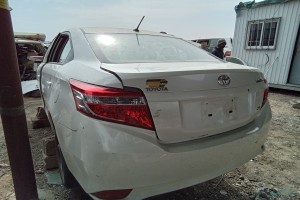 سيارة تويوتا يارس 2015