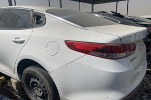 سيارة كيا اوبتيما 2016