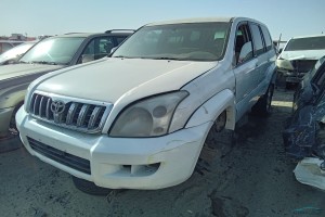 سيارة تويوتا برادو 2006