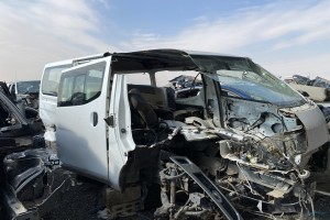 سيارة نيسان اورفان 2016