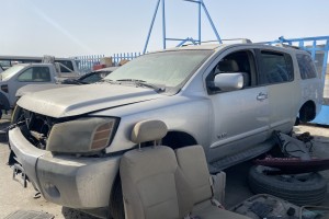 سيارة نيسان ارمادا 2005