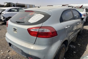 سيارة كيا ريو 2012