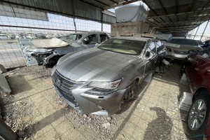 سيارة لكزس GS 2016