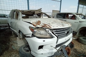 سيارة لكزس LX 2015