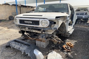 سيارة تويوتا اف جي 2011