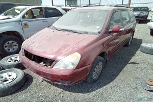 سيارة كيا كارنيفال 2011