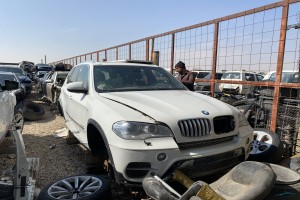 سيارة بي ام دبليو X5 2011