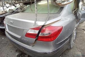 سيارة هونداي هونداي جنسس 2012