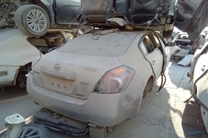 سيارة نيسان التيما 2010