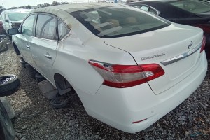 سيارة نيسان سنترا 2018