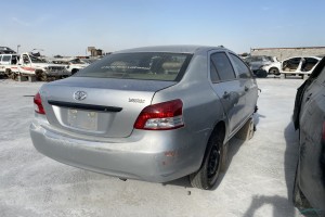 سيارة تويوتا يارس 2013