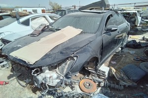 سيارة هونداي هونداي جنسس 2013