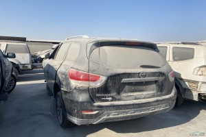 سيارة نيسان باثفندر 2013