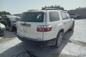 سيارة جي ام سي اكاديا 2008