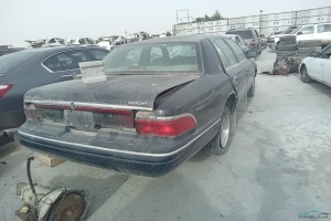 سيارة فورد جراند ماركيز 1995