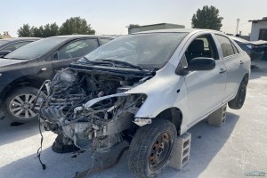 سيارة تويوتا يارس 2013